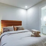 Neutral Living 6Beds 4Bedrooms And Bonus Room Free Parking