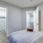 Neutral Living 6Beds 4Bedrooms And Bonus Room Free Parking